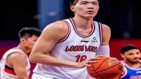 篮网对灰熊赛事分析：总分预测及专家推荐